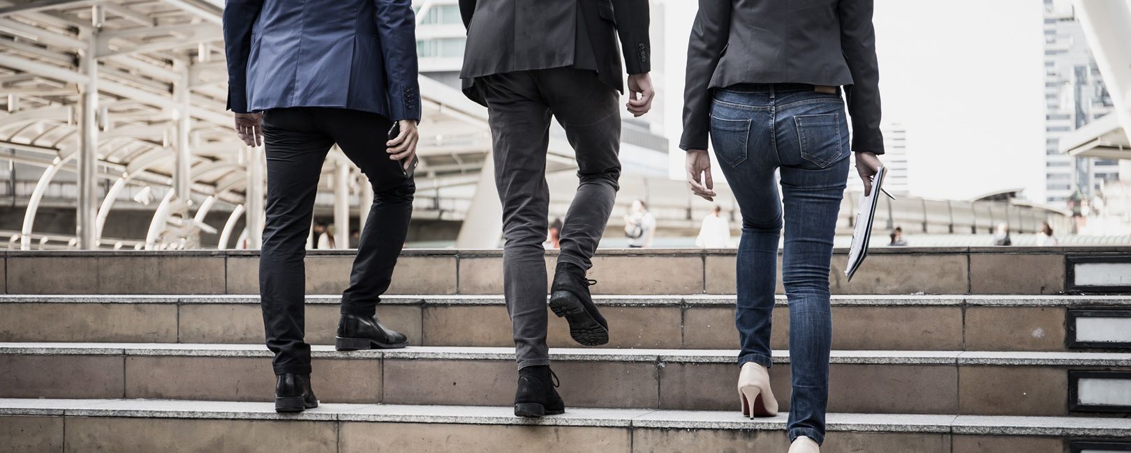 Job hopping cresce e redefine a relação entre profissionais e empresas